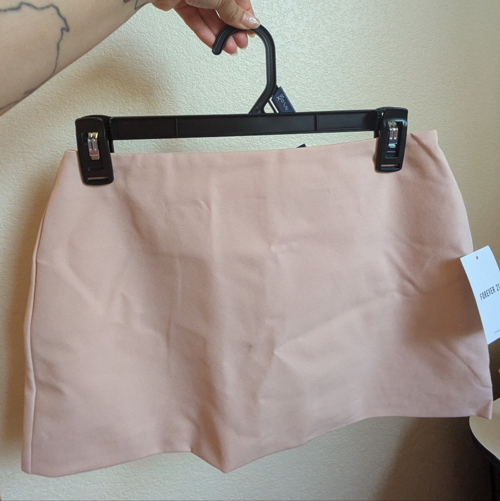 Chic Pink Skirt